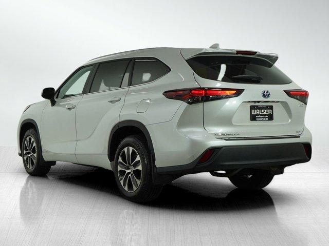 used 2024 Toyota Highlander Hybrid car, priced at $50,998