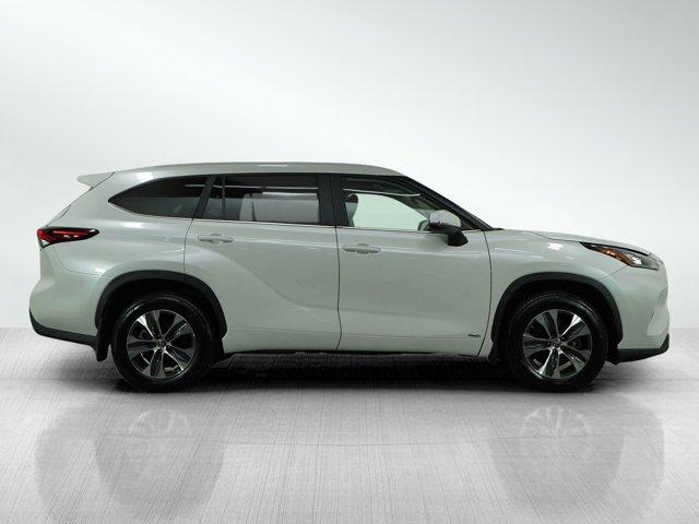 used 2024 Toyota Highlander Hybrid car, priced at $50,998