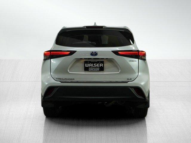 used 2024 Toyota Highlander Hybrid car, priced at $50,998