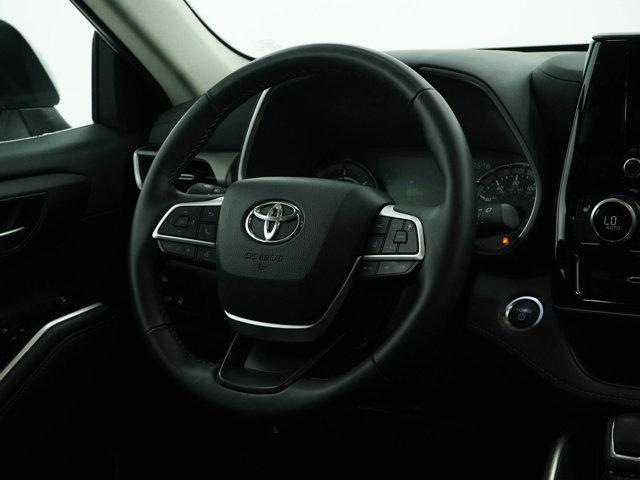 used 2024 Toyota Highlander Hybrid car, priced at $50,998