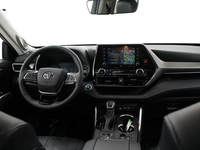 used 2021 Toyota Highlander car, priced at $39,998