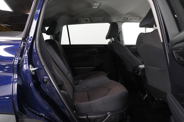 used 2023 Toyota Highlander Hybrid car, priced at $37,998
