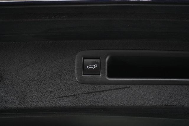 used 2023 Toyota Highlander Hybrid car, priced at $37,998