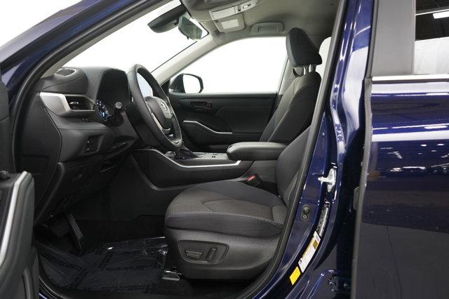 used 2023 Toyota Highlander Hybrid car, priced at $37,998
