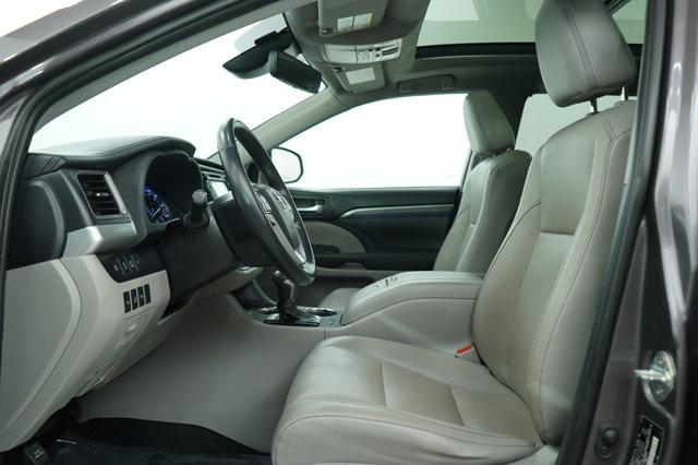 used 2019 Toyota Highlander car, priced at $23,998