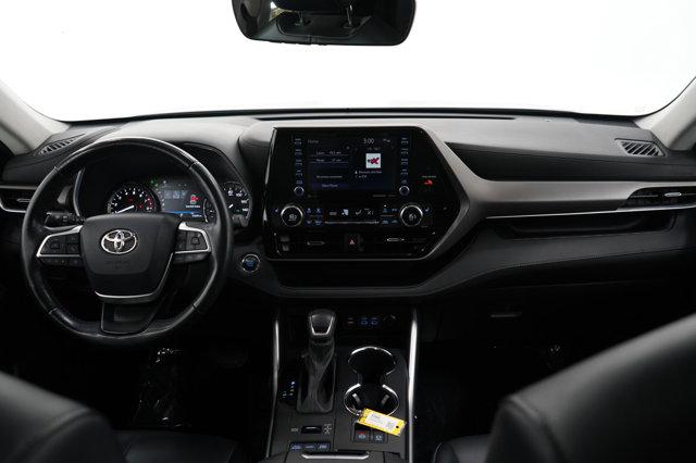 used 2022 Toyota Highlander car, priced at $37,998