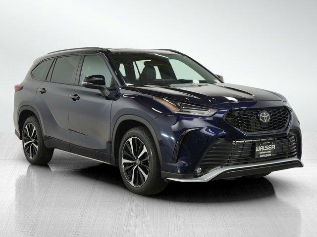 used 2021 Toyota Highlander car, priced at $36,399