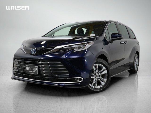 used 2025 Toyota Sienna car, priced at $62,998