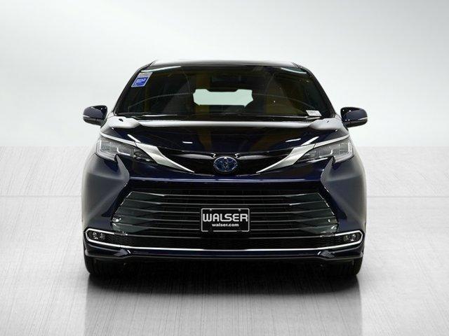 used 2025 Toyota Sienna car, priced at $62,998
