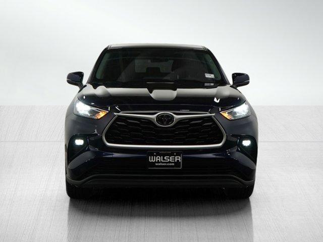 used 2020 Toyota Highlander car, priced at $26,599