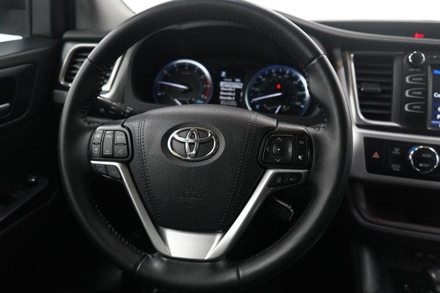 used 2019 Toyota Highlander car, priced at $29,998