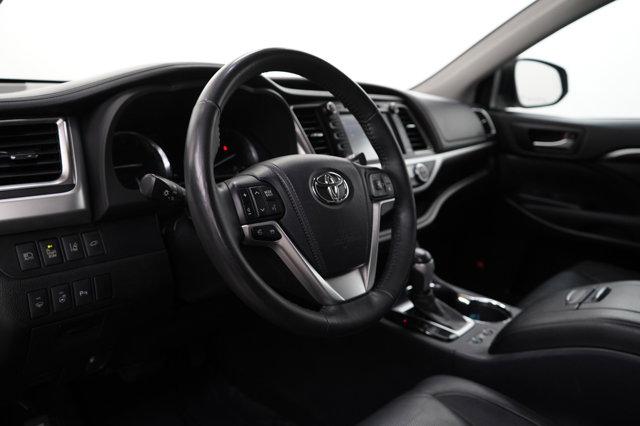 used 2015 Toyota Highlander car, priced at $22,997