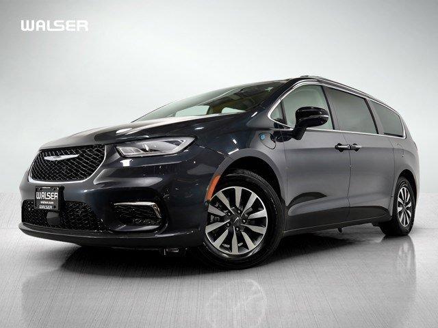 used 2021 Chrysler Pacifica Hybrid car, priced at $22,799