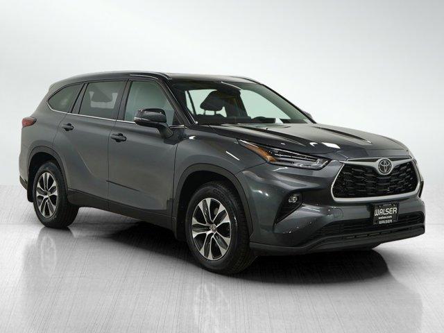 used 2021 Toyota Highlander car, priced at $37,699