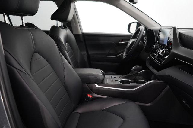 used 2021 Toyota Highlander car, priced at $37,699