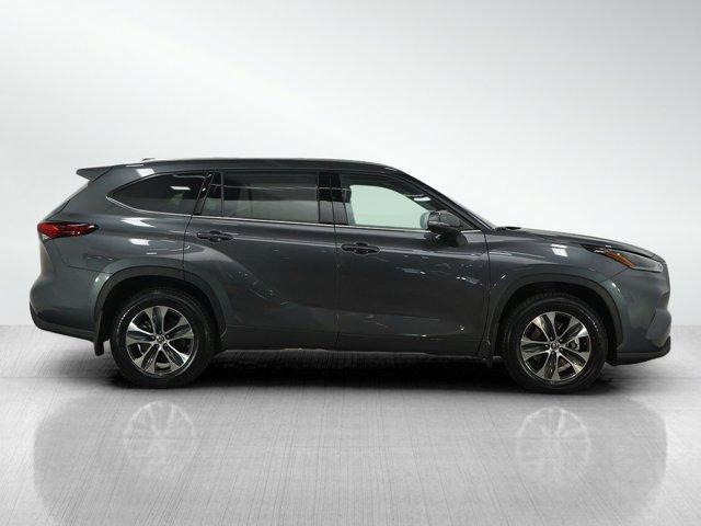 used 2021 Toyota Highlander car, priced at $37,699