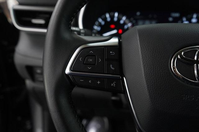 used 2021 Toyota Highlander car, priced at $37,699