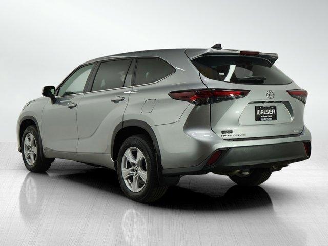 used 2024 Toyota Highlander car, priced at $40,998