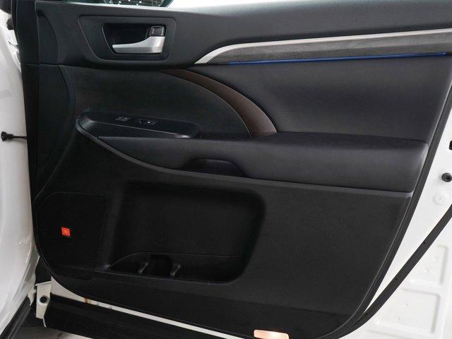 used 2018 Toyota Highlander car, priced at $26,998