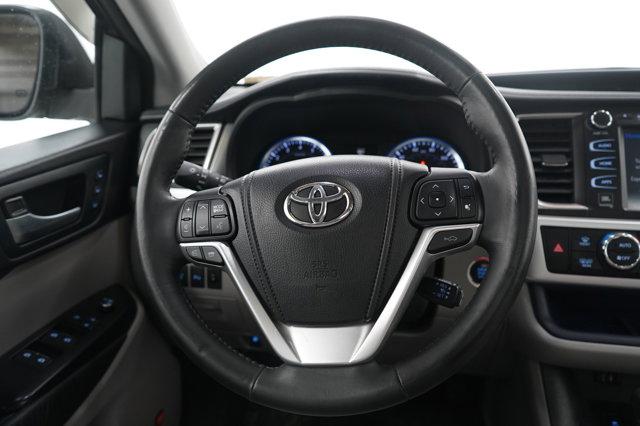 used 2014 Toyota Highlander car, priced at $17,997