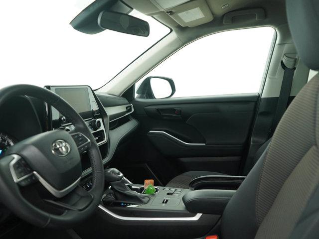 used 2023 Toyota Highlander Hybrid car, priced at $39,599