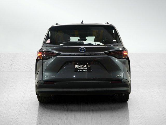 used 2025 Toyota Sienna car, priced at $53,998