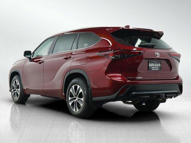 used 2025 Toyota Highlander Hybrid car, priced at $49,998