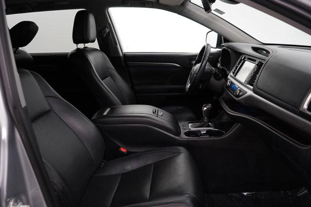 used 2019 Toyota Highlander car, priced at $29,998