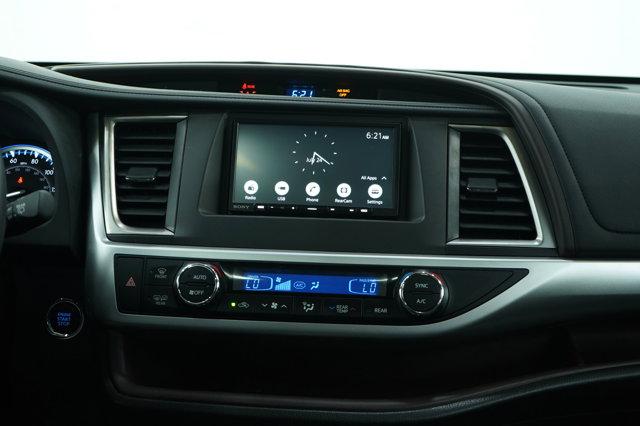 used 2019 Toyota Highlander car, priced at $30,998