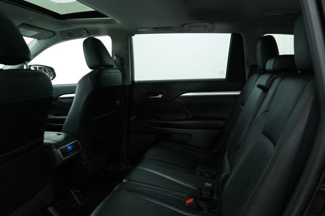 used 2019 Toyota Highlander car, priced at $30,998