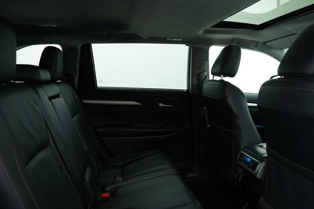used 2019 Toyota Highlander car, priced at $30,998