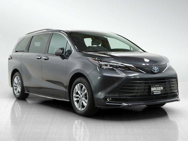used 2025 Toyota Sienna car, priced at $49,998