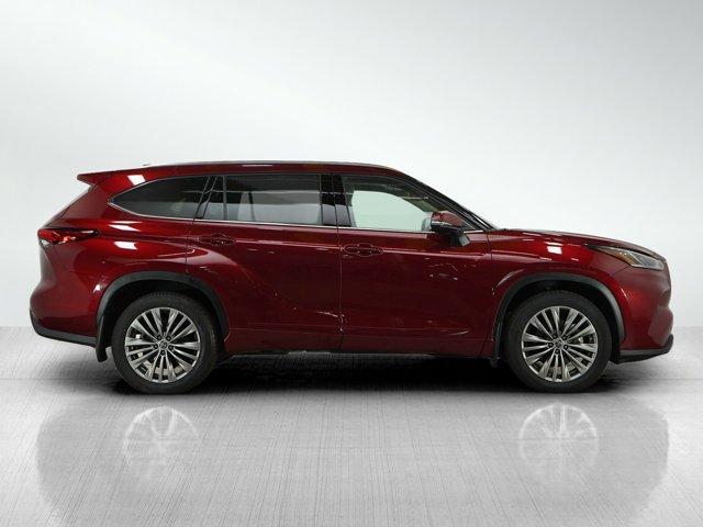 used 2021 Toyota Highlander car, priced at $39,599