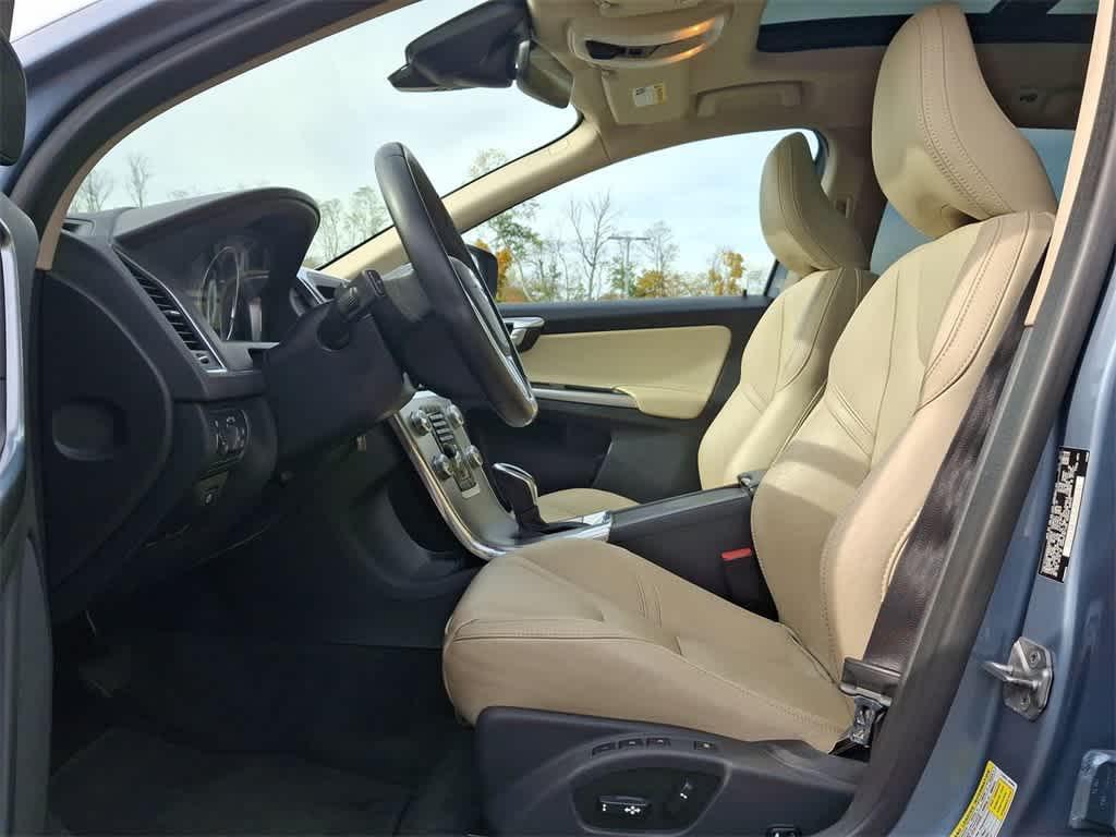 used 2017 Volvo XC60 car, priced at $14,777