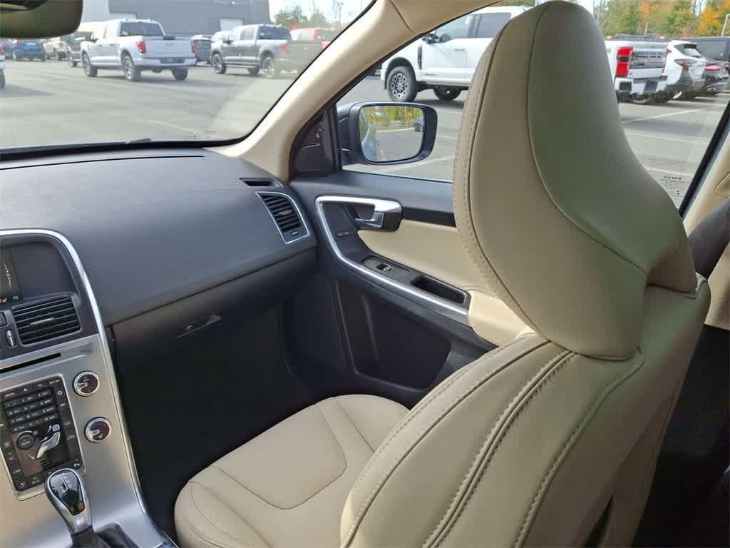 used 2017 Volvo XC60 car, priced at $14,777