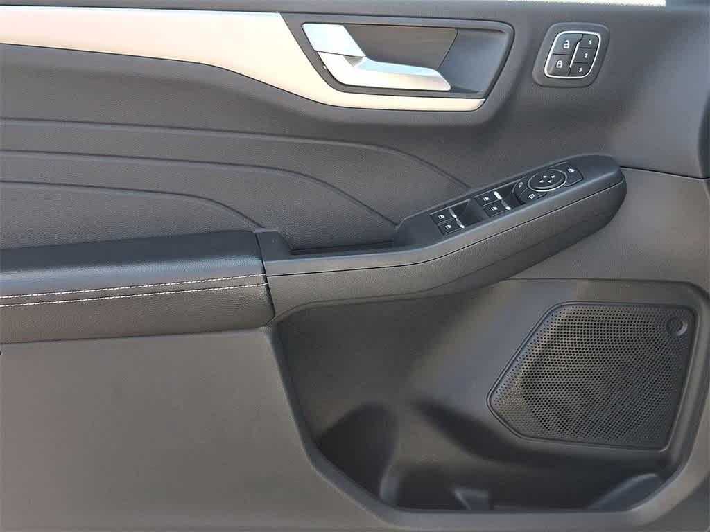 used 2022 Ford Escape car, priced at $22,849