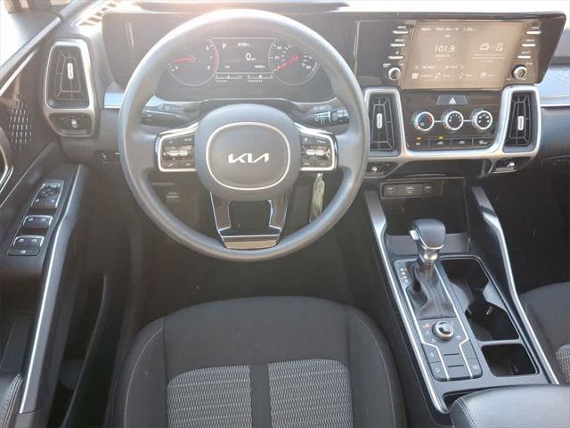 used 2022 Kia Sorento car, priced at $22,550