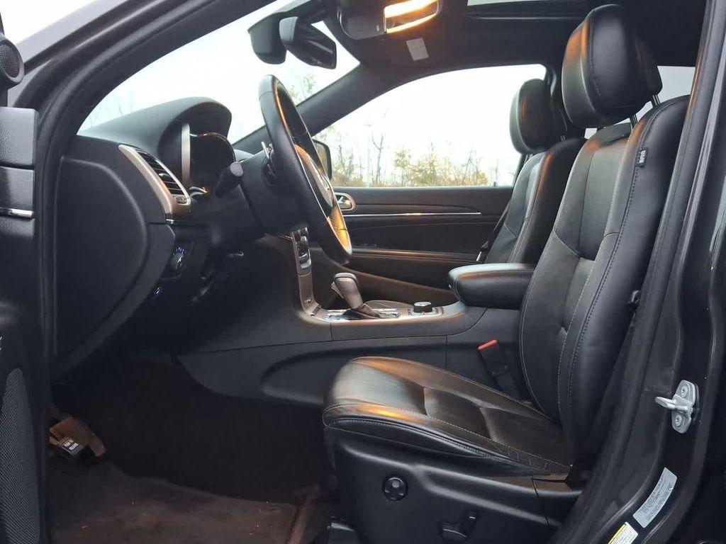 used 2016 Jeep Grand Cherokee car, priced at $12,995