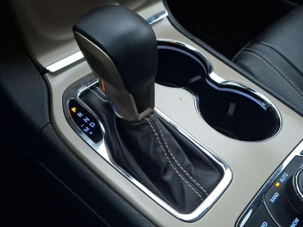 used 2016 Jeep Grand Cherokee car, priced at $12,995