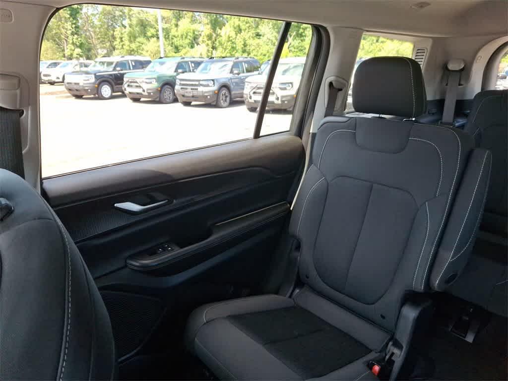 used 2023 Jeep Grand Cherokee L car, priced at $20,200