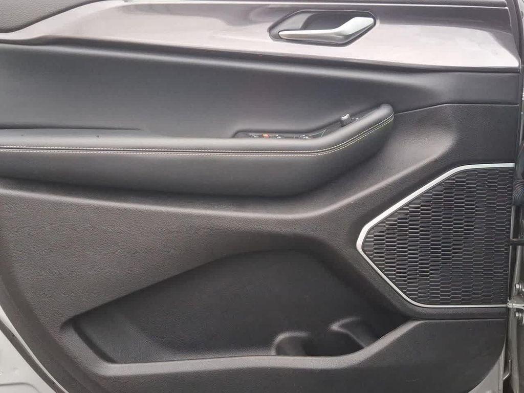 used 2021 Jeep Grand Cherokee L car, priced at $22,995