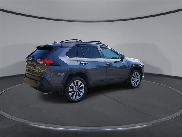 used 2020 Toyota RAV4 car, priced at $27,244