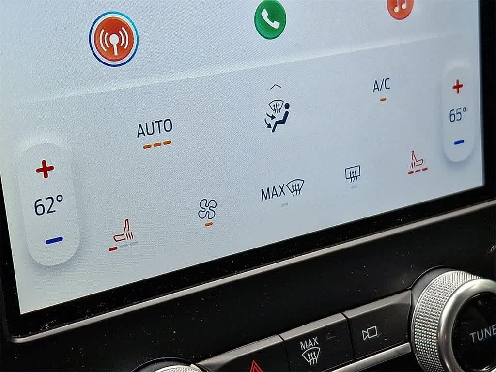 used 2024 Ford Edge car, priced at $22,999