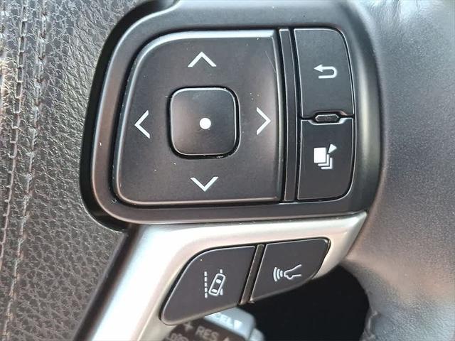 used 2018 Toyota Highlander car, priced at $22,500