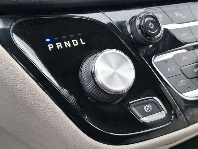 used 2021 Chrysler Pacifica Hybrid car, priced at $22,325
