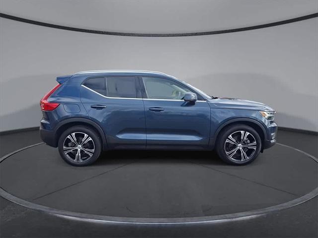 used 2020 Volvo XC40 car, priced at $23,888