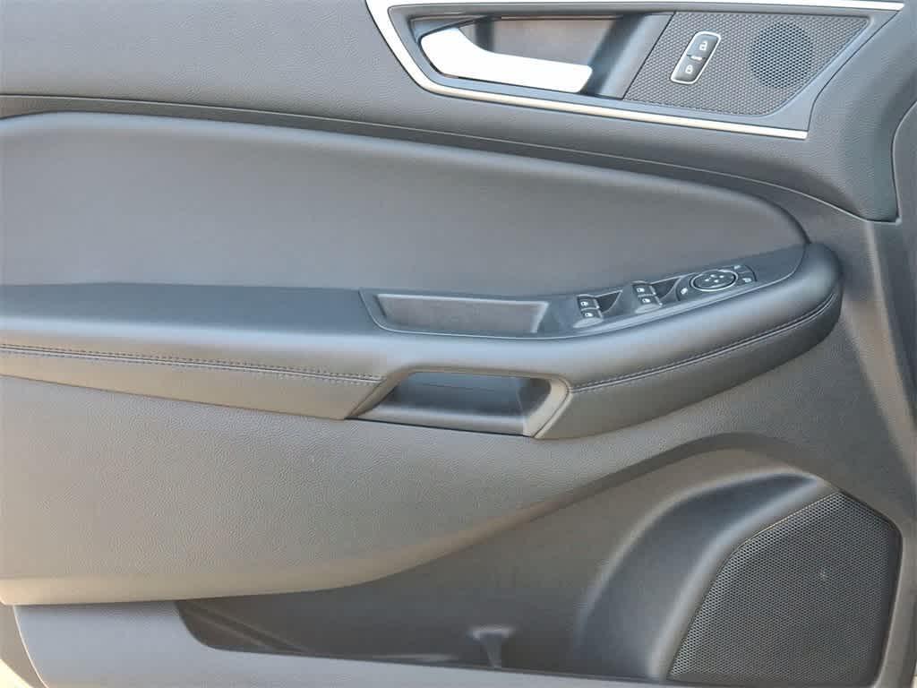 used 2022 Ford Edge car, priced at $23,888