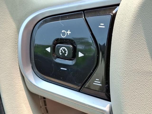 used 2022 Volvo XC90 car, priced at $43,995
