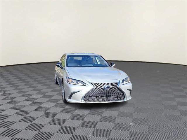 used 2019 Lexus ES 300h car, priced at $26,495