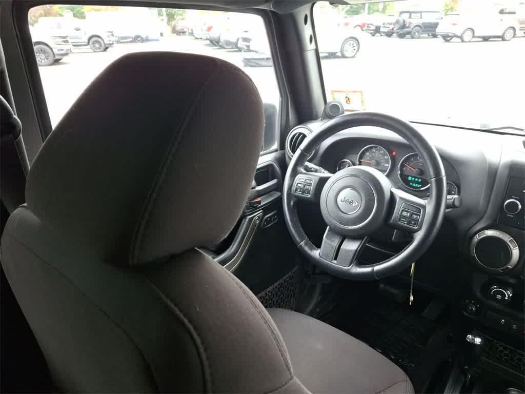 used 2014 Jeep Wrangler Unlimited car, priced at $15,567